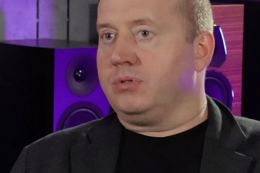 Бурунов заявил, что не видит смысла в продолжении сериала «Слово пацана»