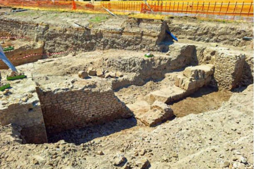 В центре Рима обнаружены стены древнего дома папства