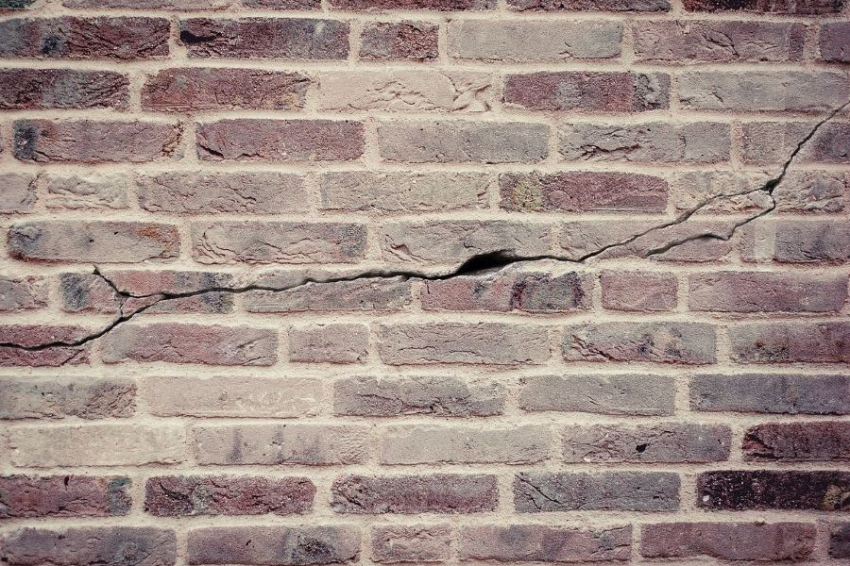 Эксперт по выживанию Халилов рассказал, как спастись в случае обрушения здания