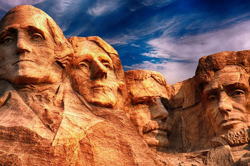 Пелоси призвала добавить портрет Байдена на гору Рашмор