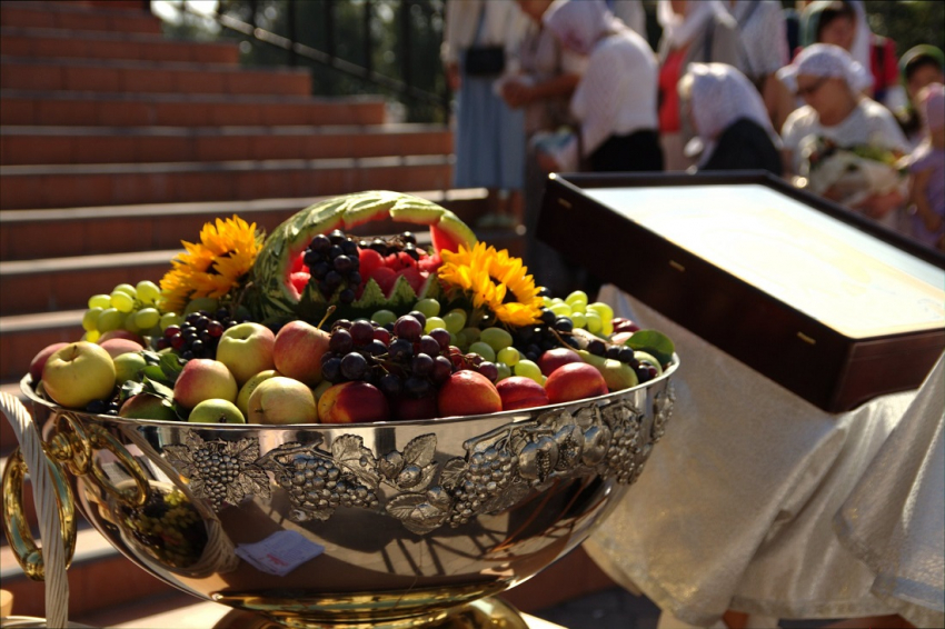 Какие продукты под запретов в Успенский пост 2024, подробный календарь питания