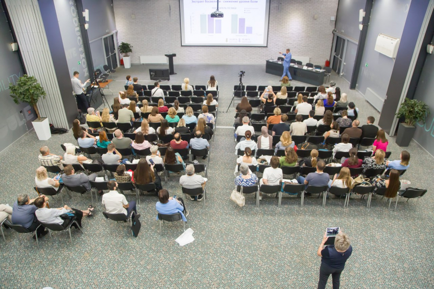 В Ростове-на-Дону прошла школа по профилактике падений и переломов у пожилых