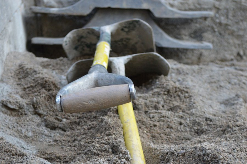 Археологи НовГУ близ Юрьева монастыря раскопали горшок возрастом 6 тыс. лет