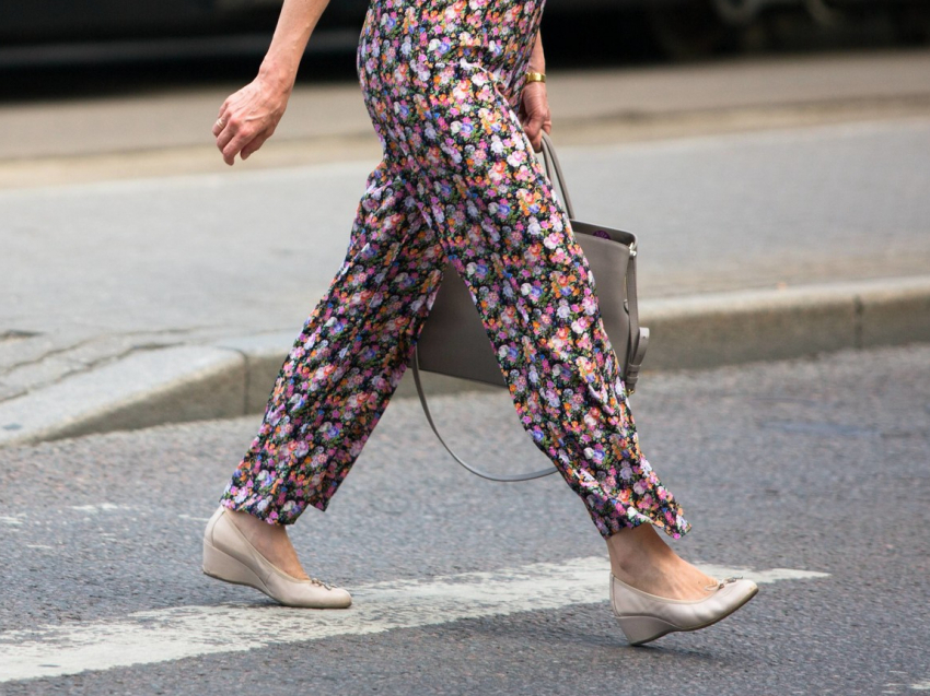 Превратят в «бабушку»: 6 моделей обуви, которые старят абсолютно всех женщин