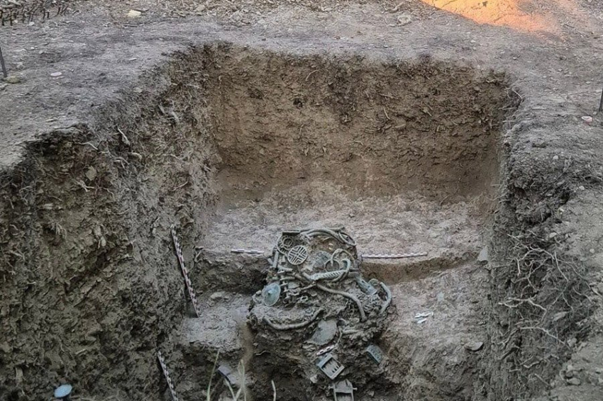 В Венгрии найдена 2700-летняя коллекция из бронзовых и железных предметов