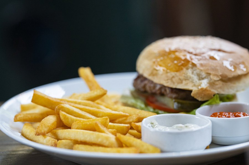 Названы продукты, которые провоцируют воспалительные процессы в организме