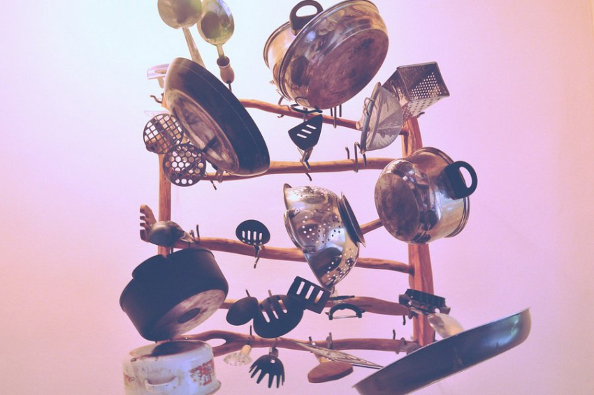 Названы предметы кухонной утвари, негативно влияющие на здоровье