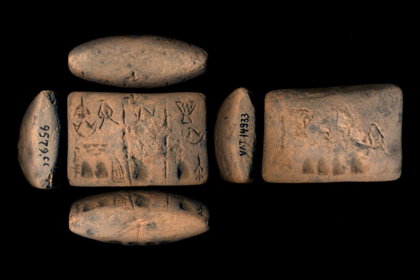 Рисунки на древних цилиндрах соответствуют зарождению письменности в Месопотамии