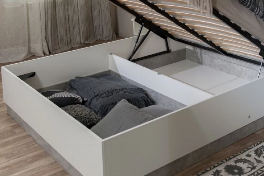 Daily Star: В Британии женщина родила дочь и три года прятала ее в ящике кровати